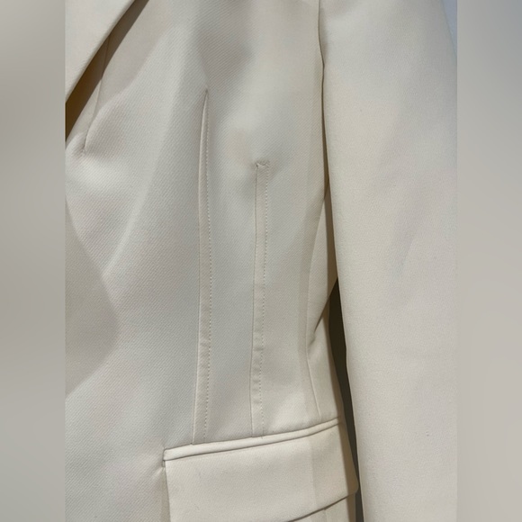 Zara fitted ivory Blazer Jacket⭐️Limited Edition ⭐️ - Picture 5 of 16